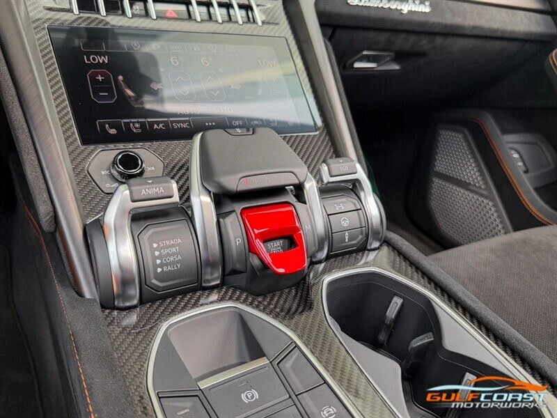2024 Lamborghini Urus Performante - Image 17 of 31