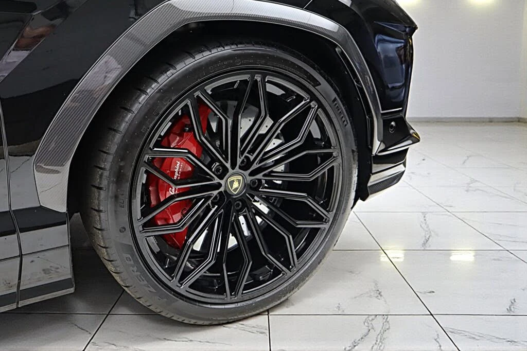 2024 Lamborghini Urus Performante - Image 11 of 31