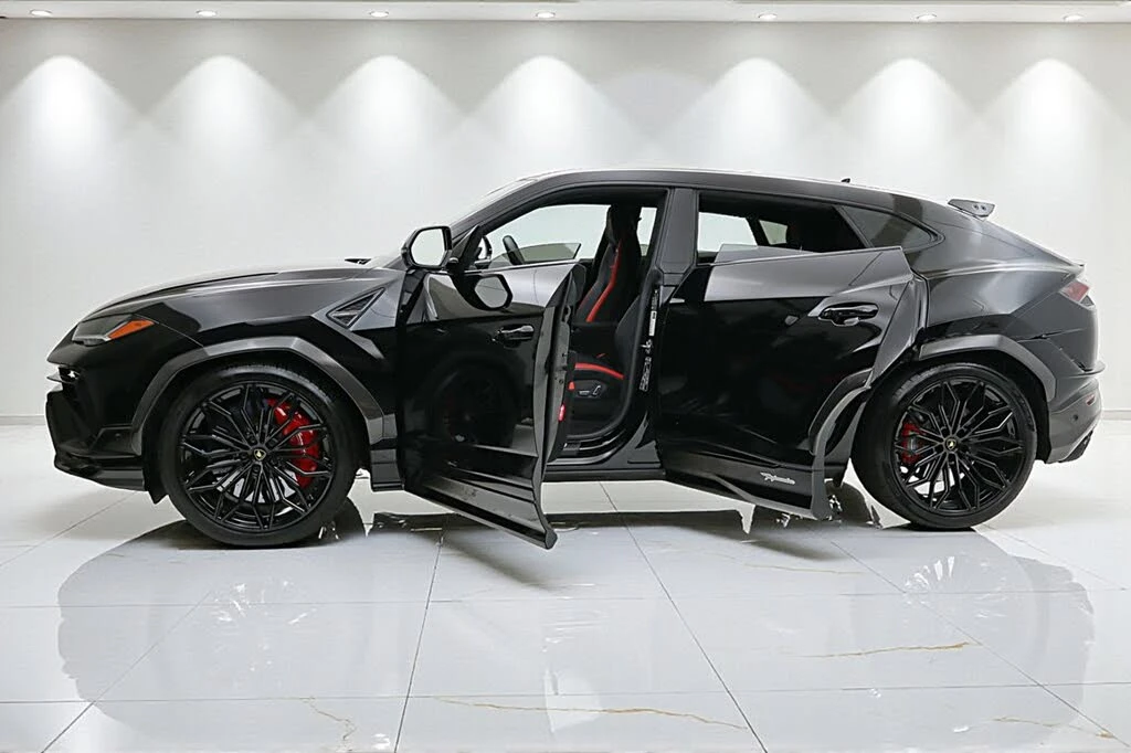 2024 Lamborghini Urus Performante - Image 4 of 31