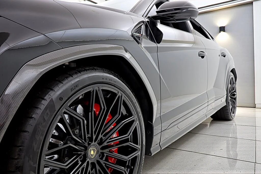 2024 Lamborghini Urus Performante - Image 29 of 31