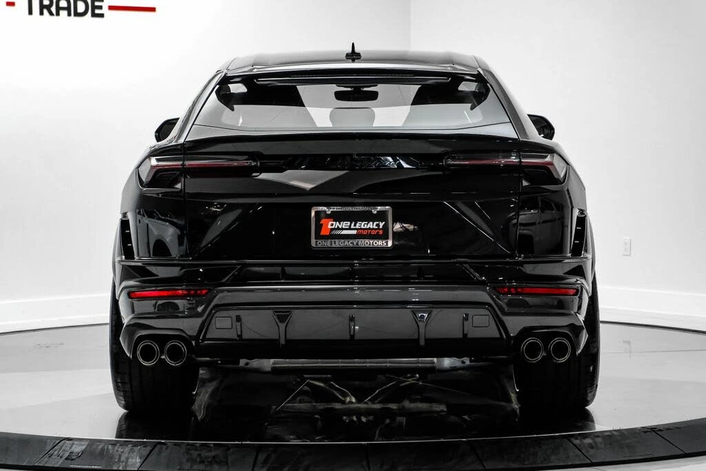 2024 Lamborghini Urus Performante - Image 10 of 31