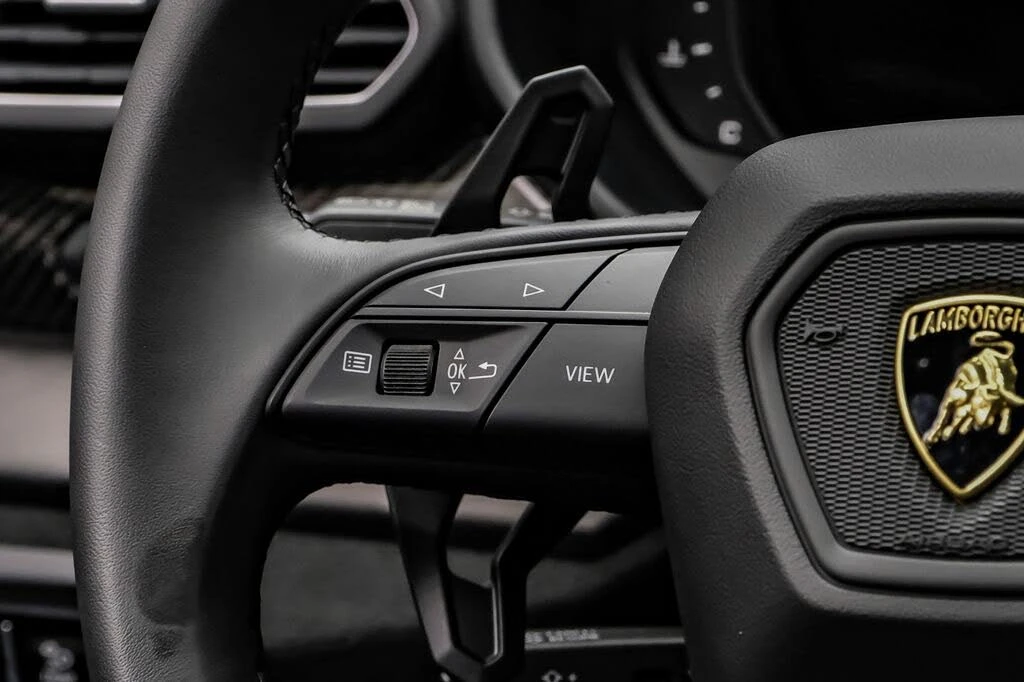 2024 Lamborghini Urus Performante - Image 18 of 31