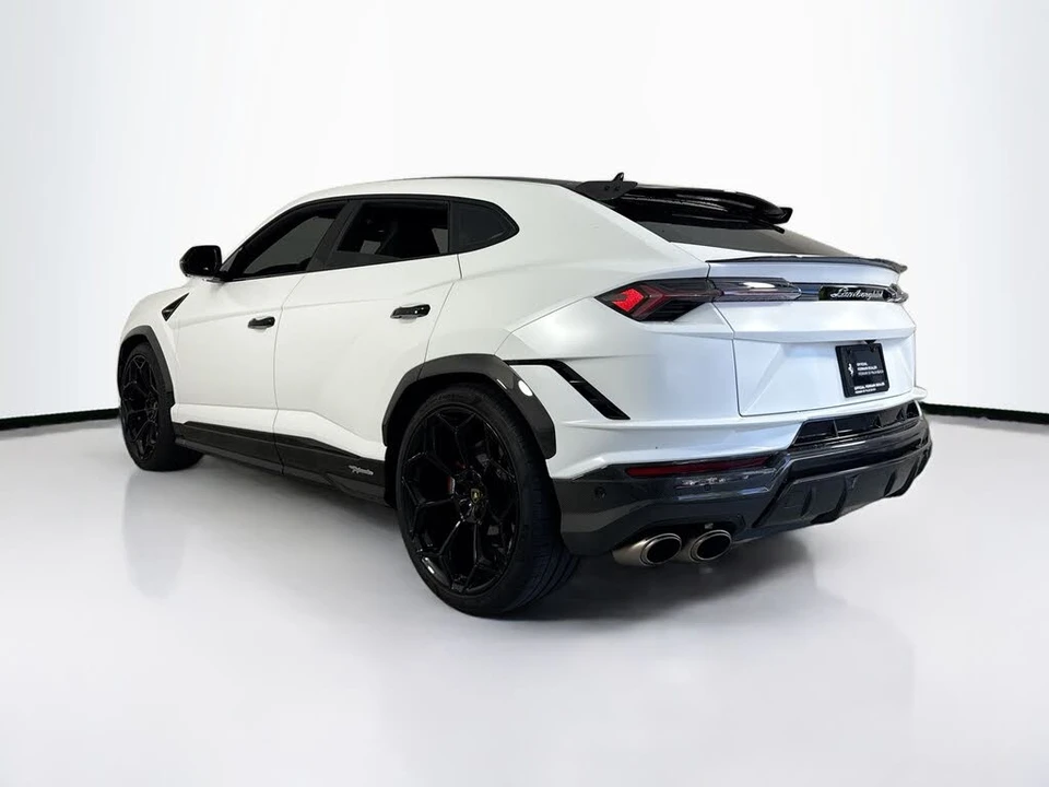 2024 Lamborghini Urus Performante - Image 5 of 6