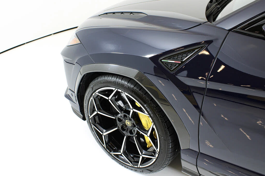 2024 Lamborghini Urus Performante - Image 15 of 31
