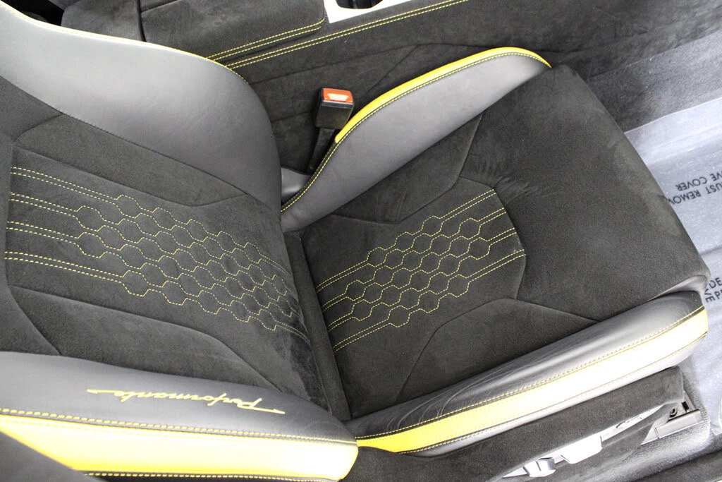 2024 Lamborghini Urus Performante - Image 26 of 31