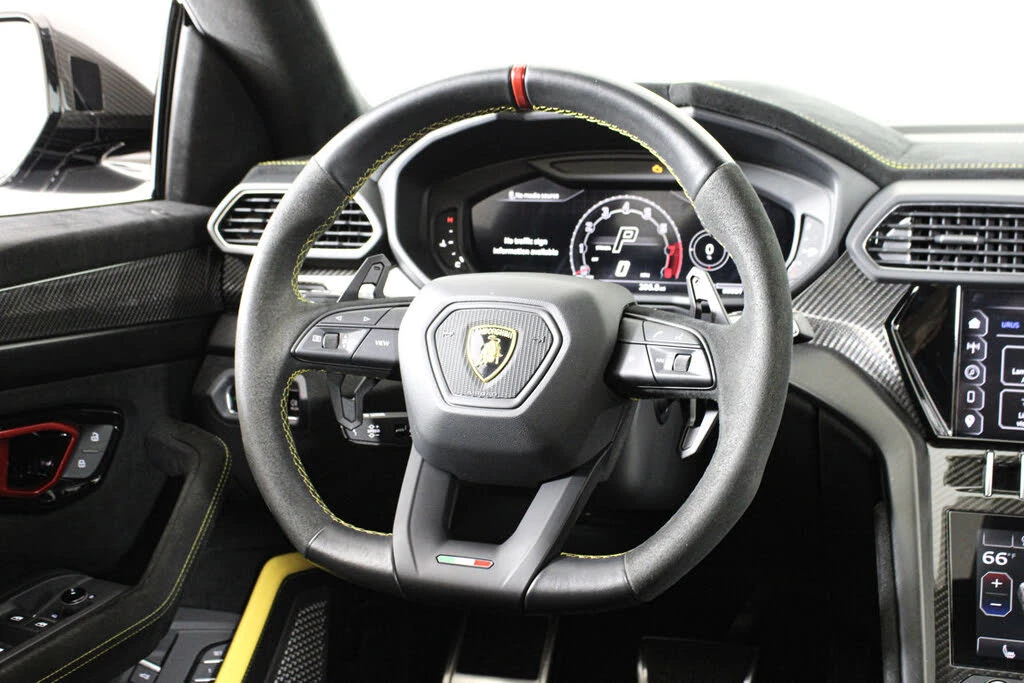 2024 Lamborghini Urus Performante - Image 2 of 31