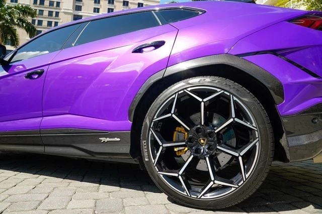 2024 Lamborghini Urus Performante - Image 17 of 21