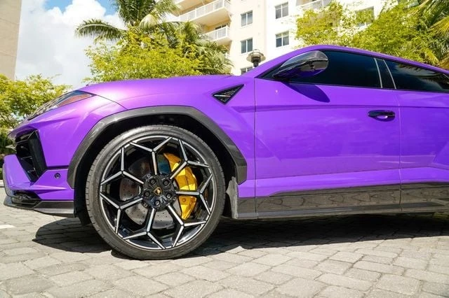 2024 Lamborghini Urus Performante - Image 12 of 21