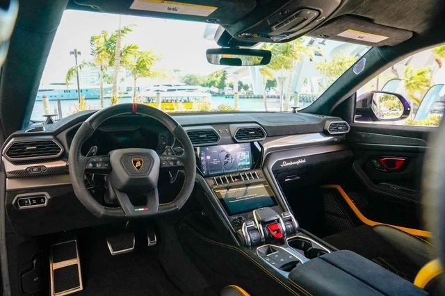 2024 Lamborghini Urus Performante - Image 3 of 21