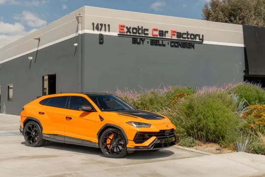 2024 Lamborghini Urus Performante AWD