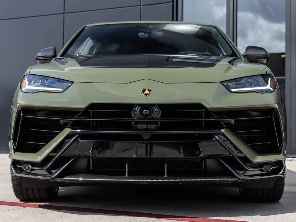 2024 Lamborghini Urus Performante - Image 4 of 31