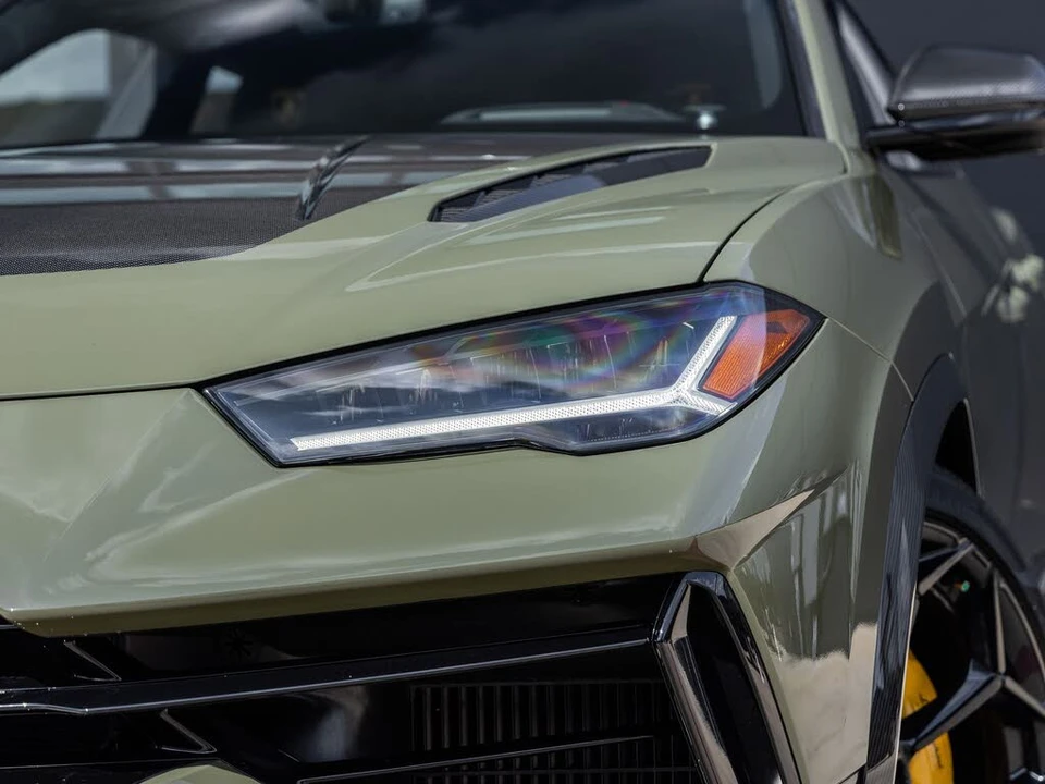 2024 Lamborghini Urus Performante - Image 19 of 31