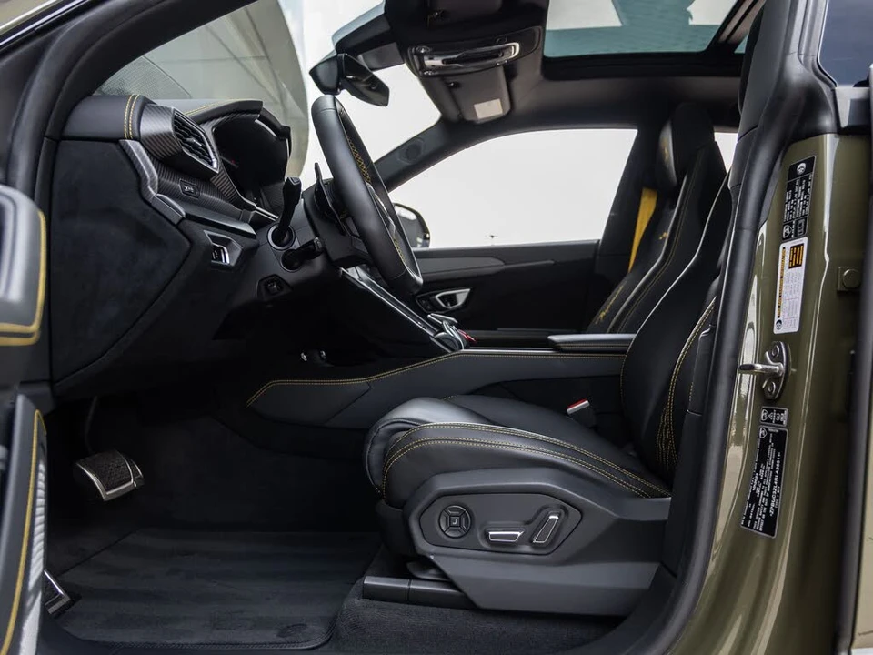 2024 Lamborghini Urus Performante - Image 30 of 31