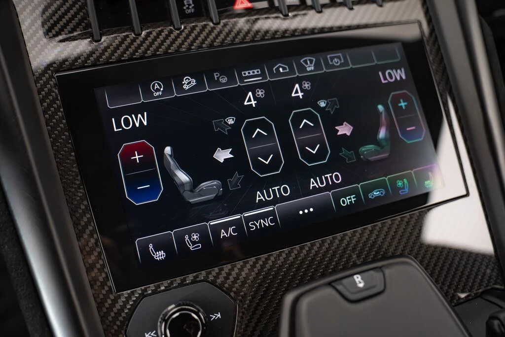 2024 Lamborghini Urus Performante - Image 18 of 26