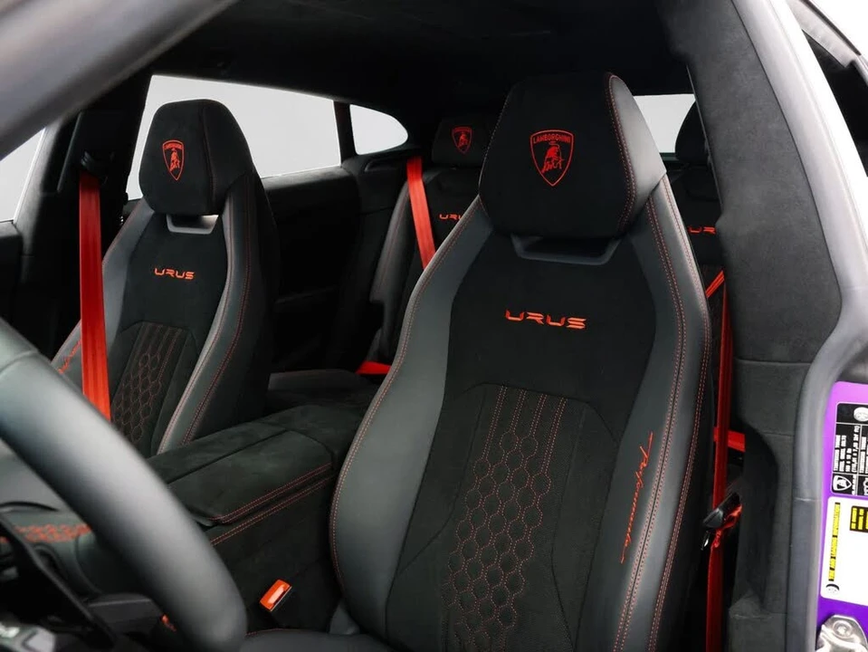 2024 Lamborghini Urus Performante - Image 20 of 31