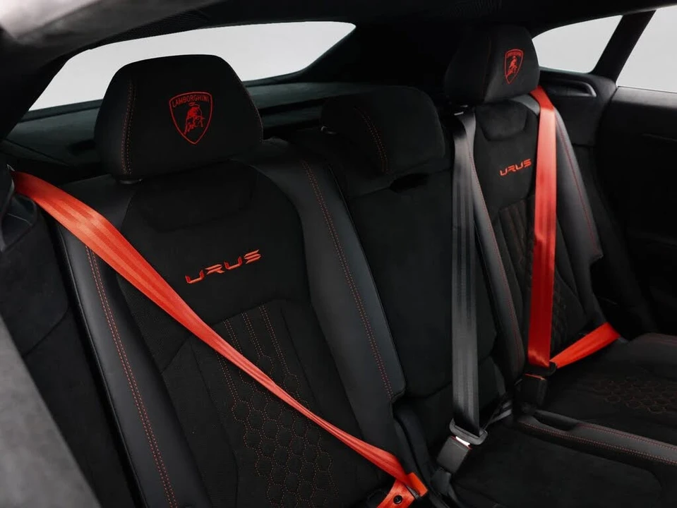 2024 Lamborghini Urus Performante - Image 7 of 31