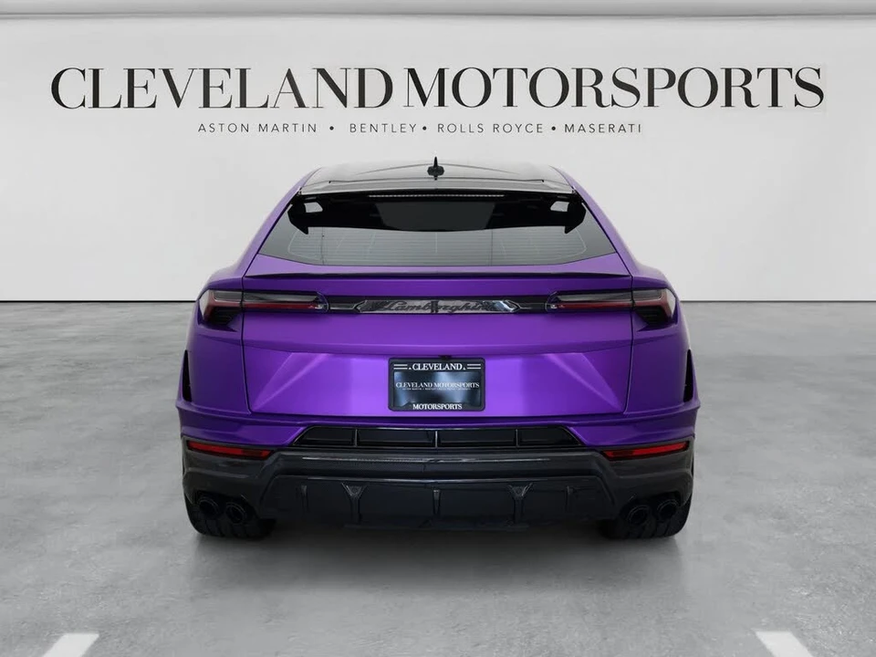 2024 Lamborghini Urus Performante - Image 11 of 31