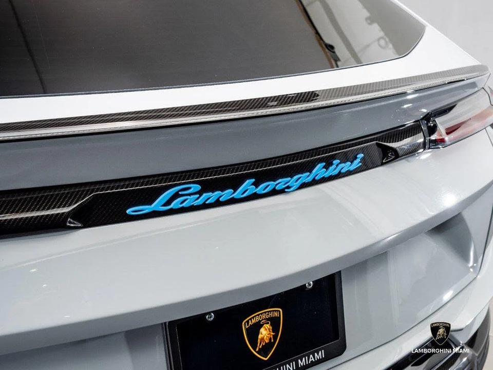 2024 Lamborghini Urus Performante - Image 18 of 31