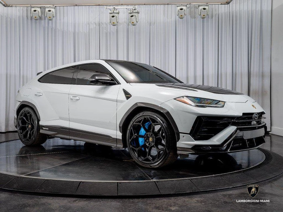 2024 Lamborghini Urus Performante - Image 27 of 31