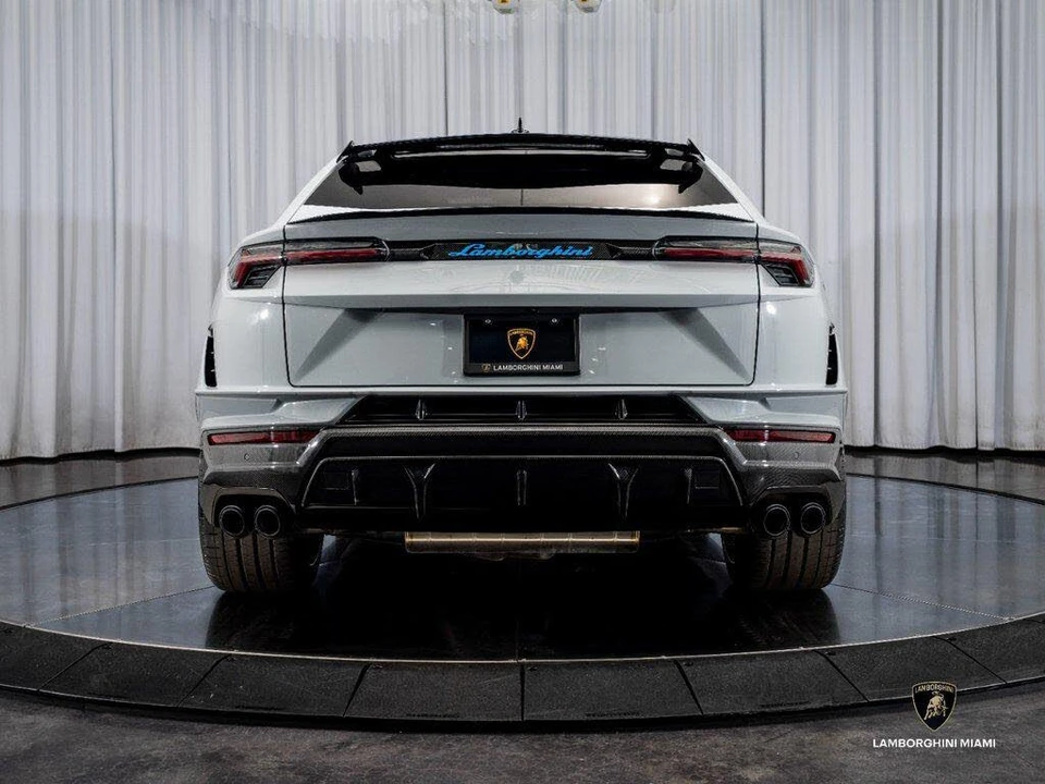 2024 Lamborghini Urus Performante - Image 17 of 31