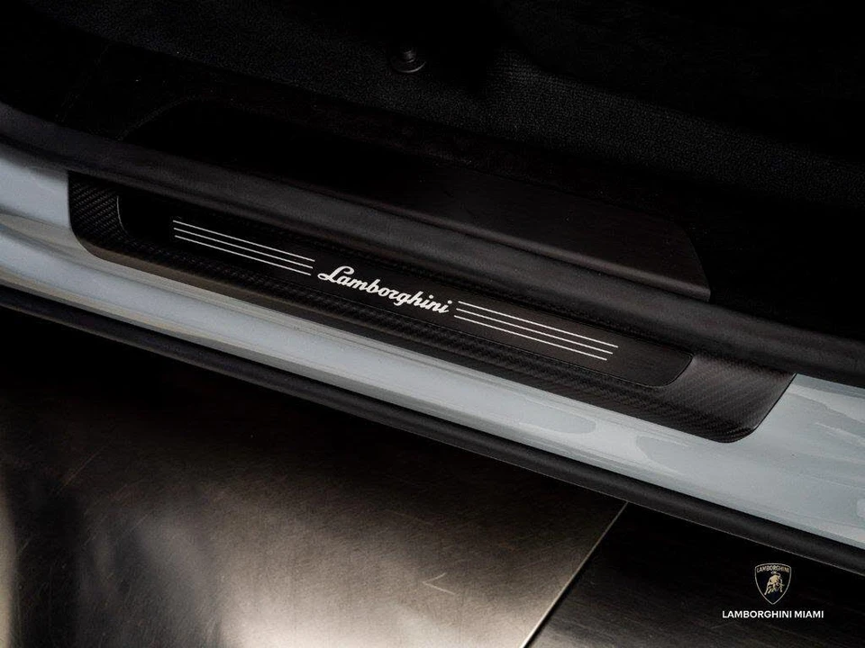 2024 Lamborghini Urus Performante - Image 30 of 31