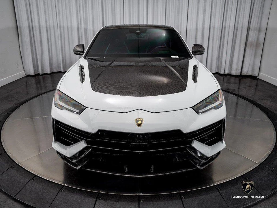 2024 Lamborghini Urus Performante - Image 4 of 31