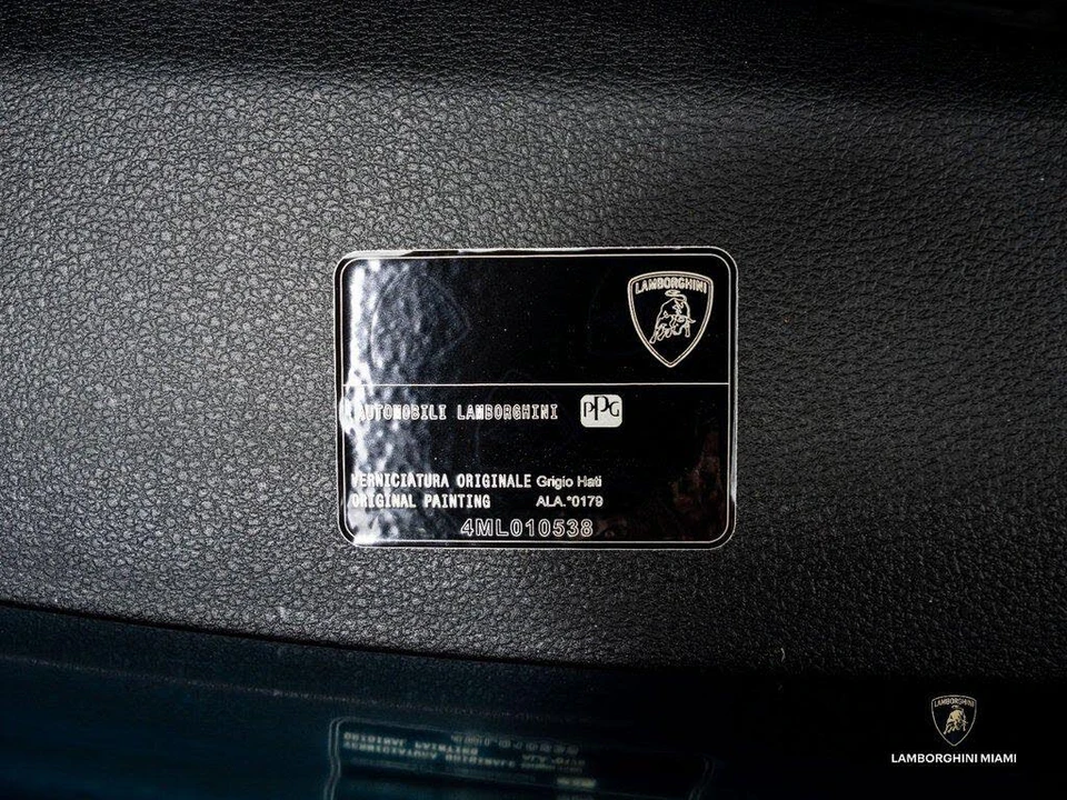 2024 Lamborghini Urus Performante - Image 22 of 31