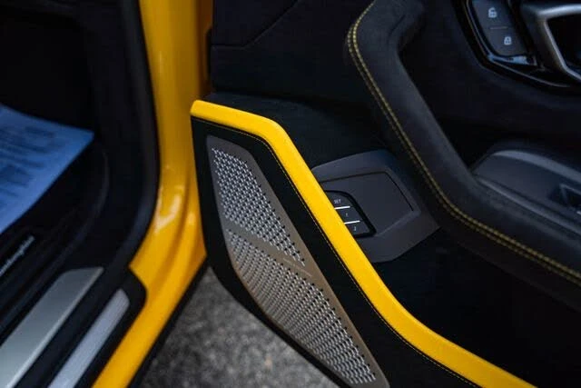 2024 Lamborghini Urus Performante - Image 20 of 31