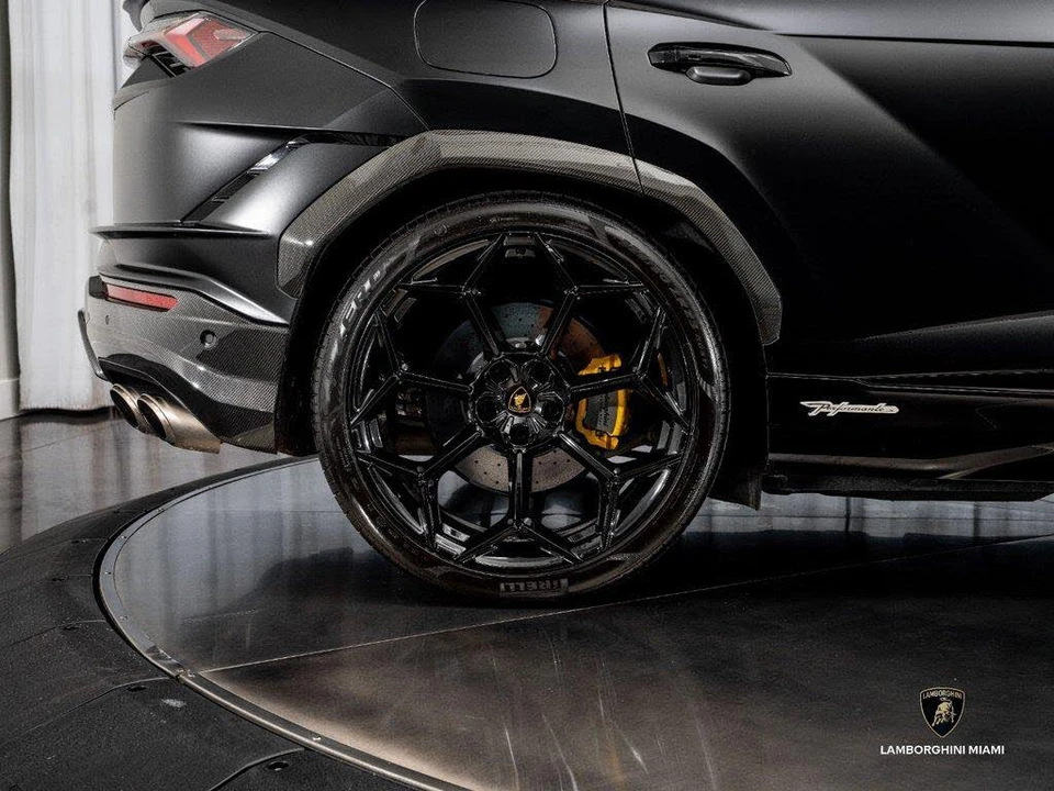 2024 Lamborghini Urus Performante - Image 20 of 31