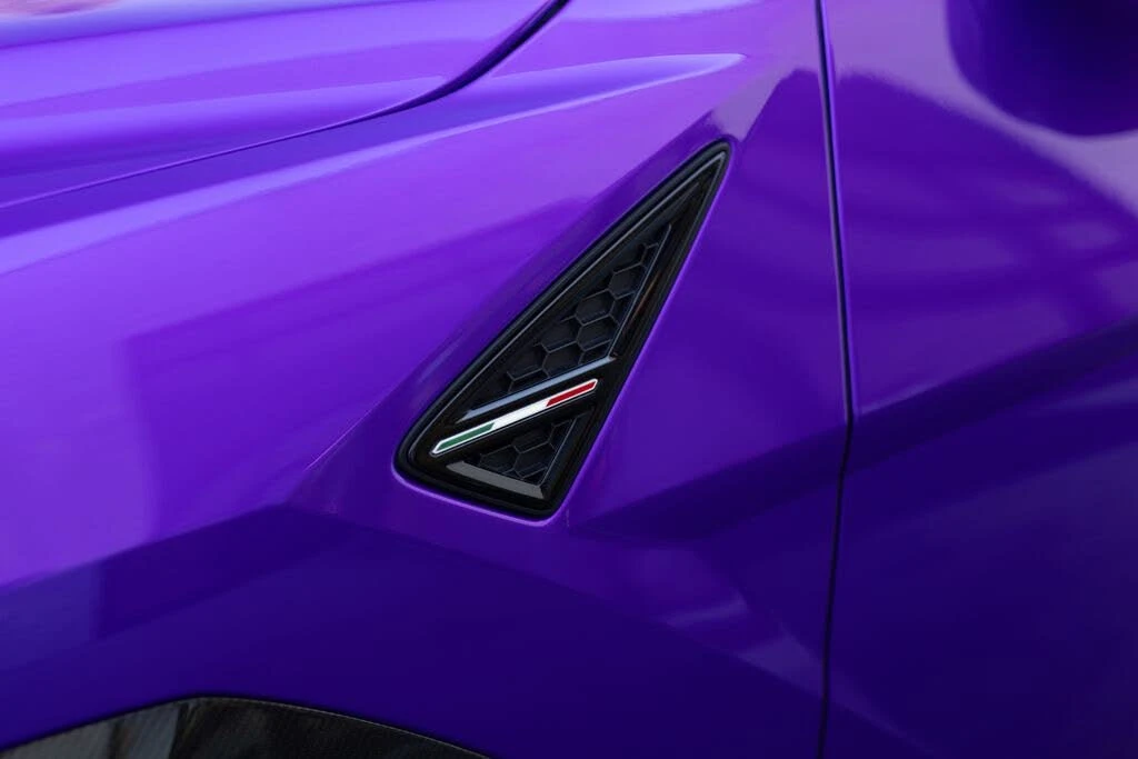 2024 Lamborghini Urus Performante - Image 14 of 31
