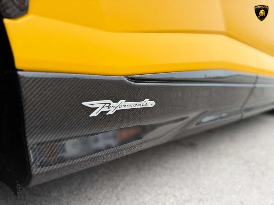 2024 Lamborghini Urus Performante - Image 13 of 31