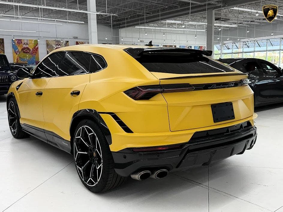 2024 Lamborghini Urus Performante - Image 24 of 31