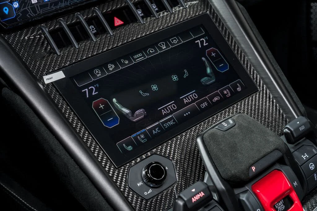 2024 Lamborghini Urus Performante - Image 29 of 31