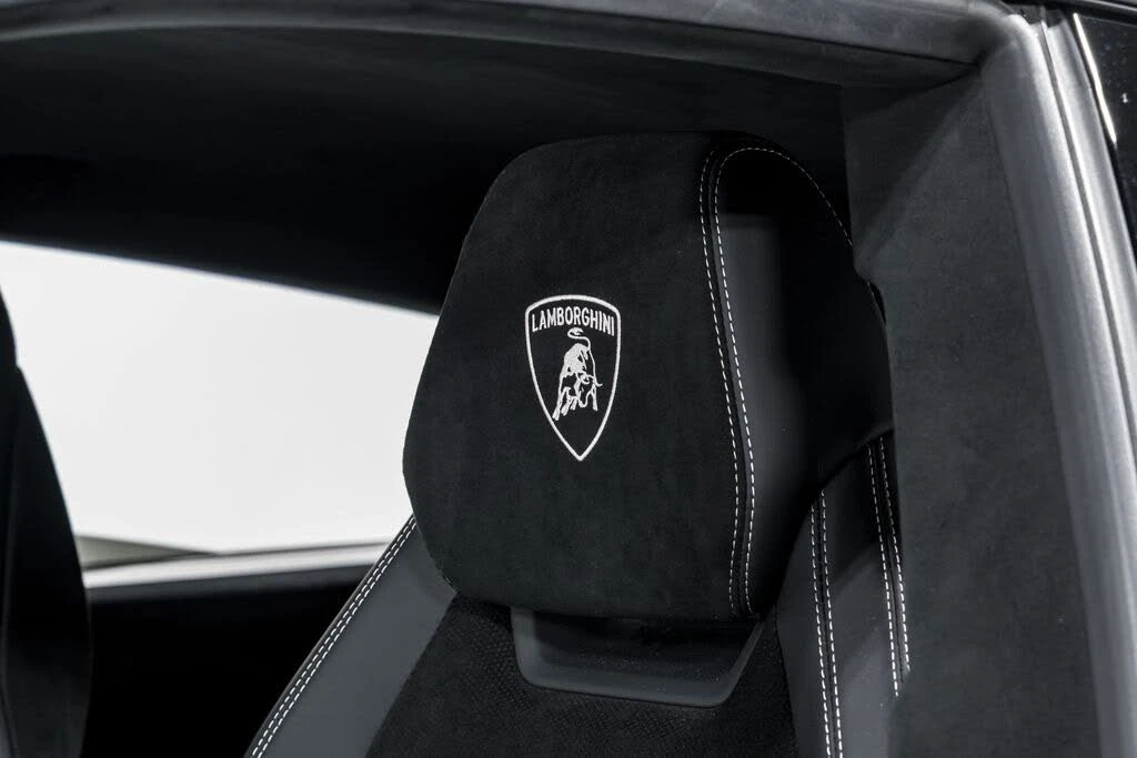 2024 Lamborghini Urus Performante - Image 21 of 31