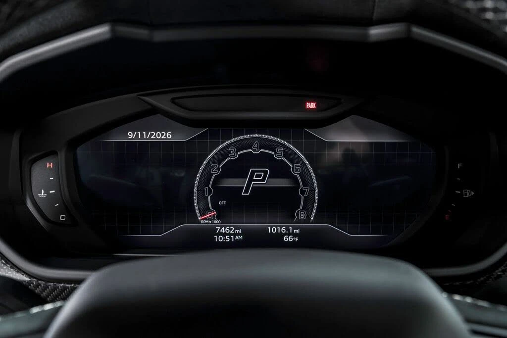 2024 Lamborghini Urus Performante - Image 15 of 31