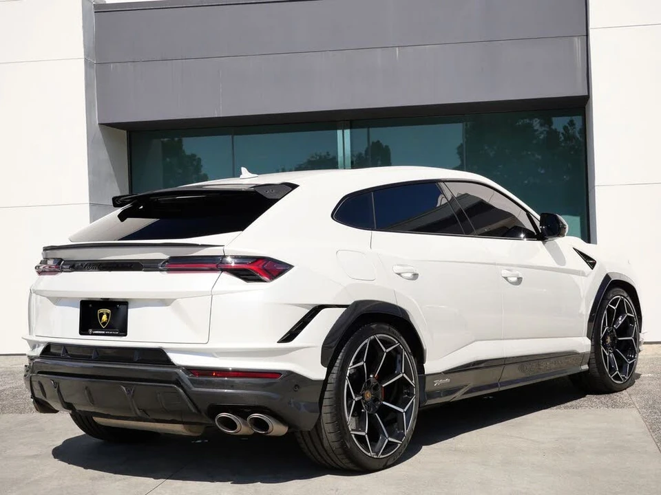 2024 Lamborghini Urus Performante - Image 3 of 31