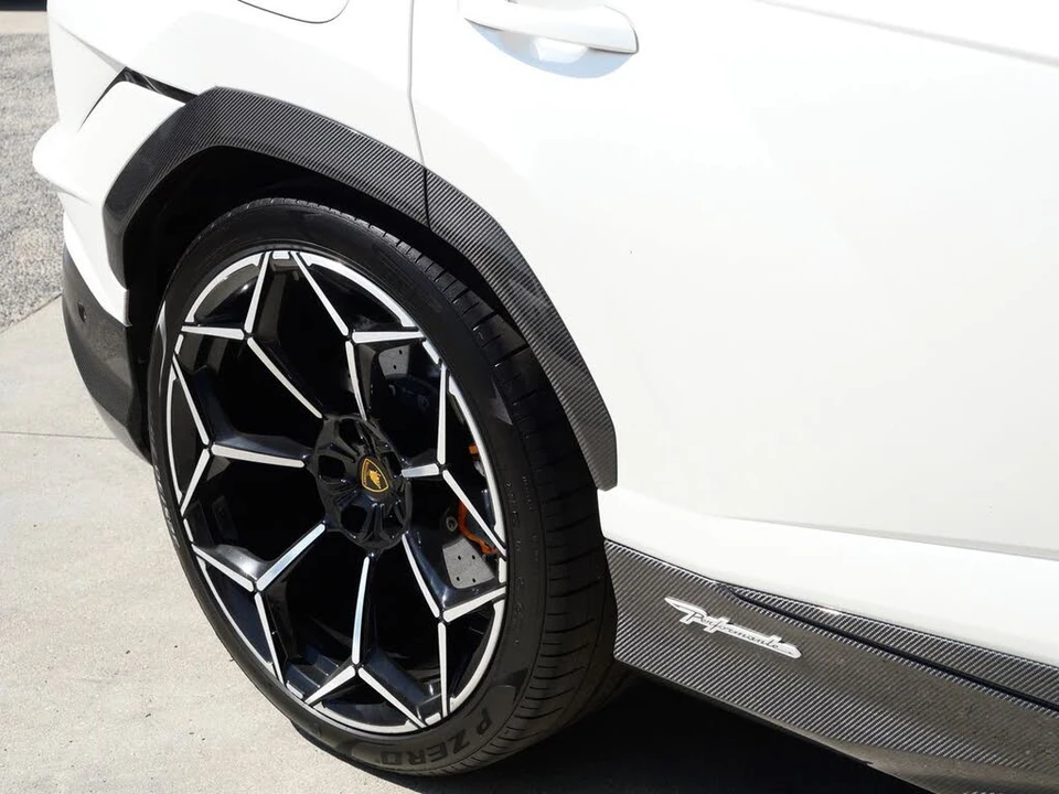 2024 Lamborghini Urus Performante - Image 16 of 31