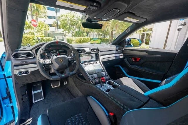 2024 Lamborghini Urus Performante - Image 2 of 31