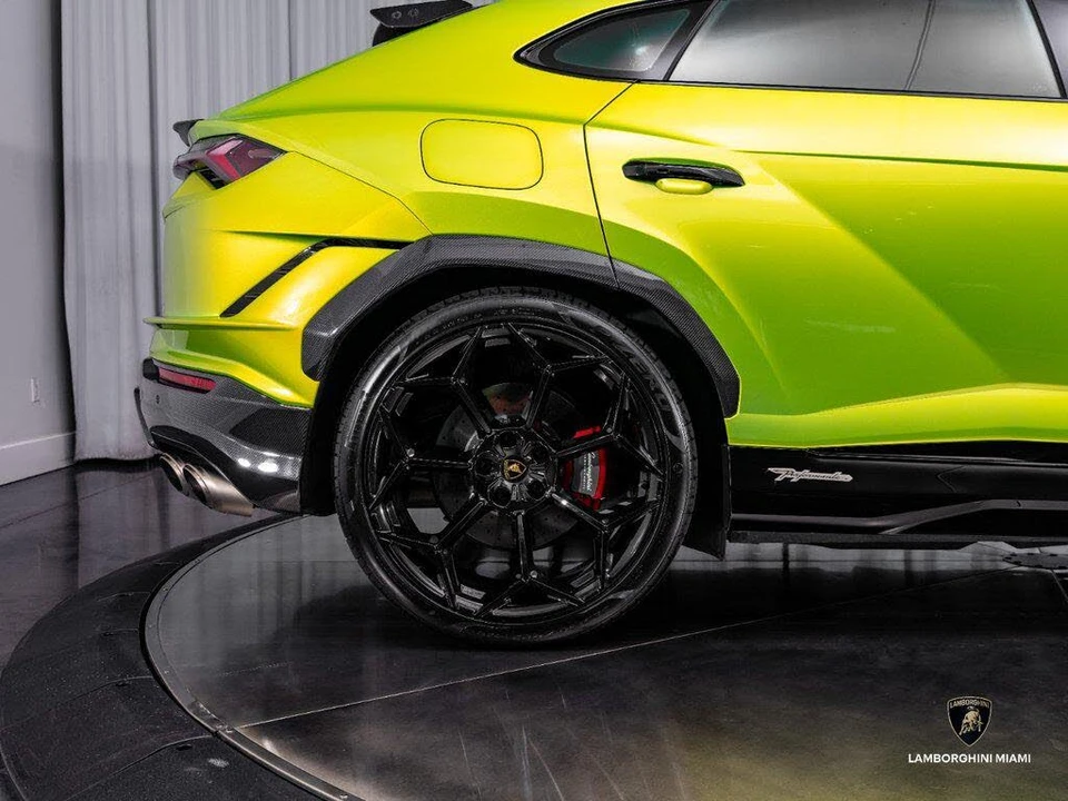 2024 Lamborghini Urus Performante - Image 19 of 31