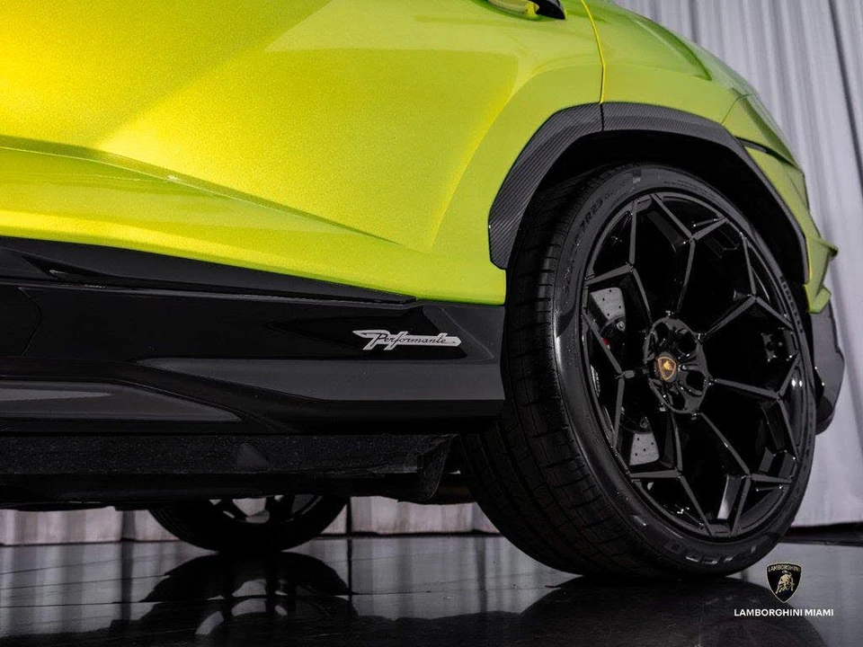 2024 Lamborghini Urus Performante - Image 8 of 31