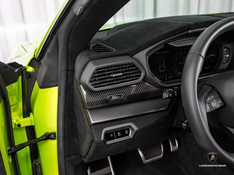 2024 Lamborghini Urus Performante - Image 26 of 31