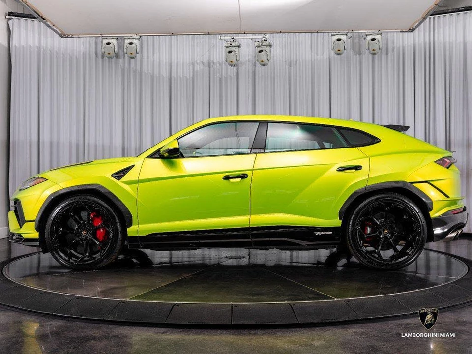 2024 Lamborghini Urus Performante - Image 9 of 31