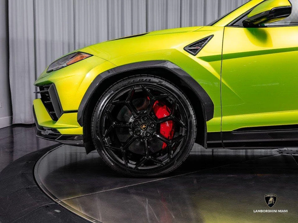 2024 Lamborghini Urus Performante - Image 10 of 31