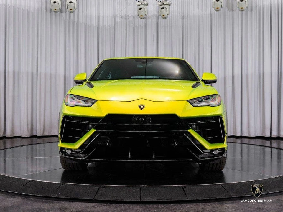 2024 Lamborghini Urus Performante - Image 2 of 31