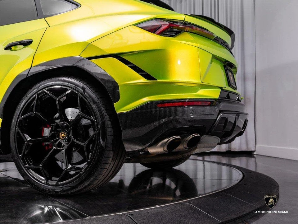 2024 Lamborghini Urus Performante - Image 13 of 31