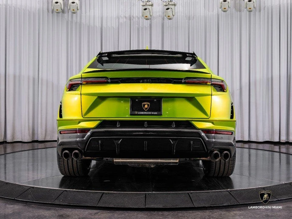 2024 Lamborghini Urus Performante - Image 14 of 31