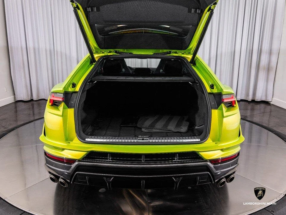 2024 Lamborghini Urus Performante - Image 16 of 31
