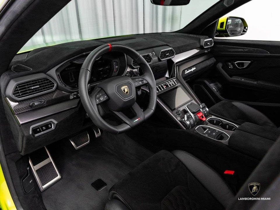 2024 Lamborghini Urus Performante - Image 25 of 31
