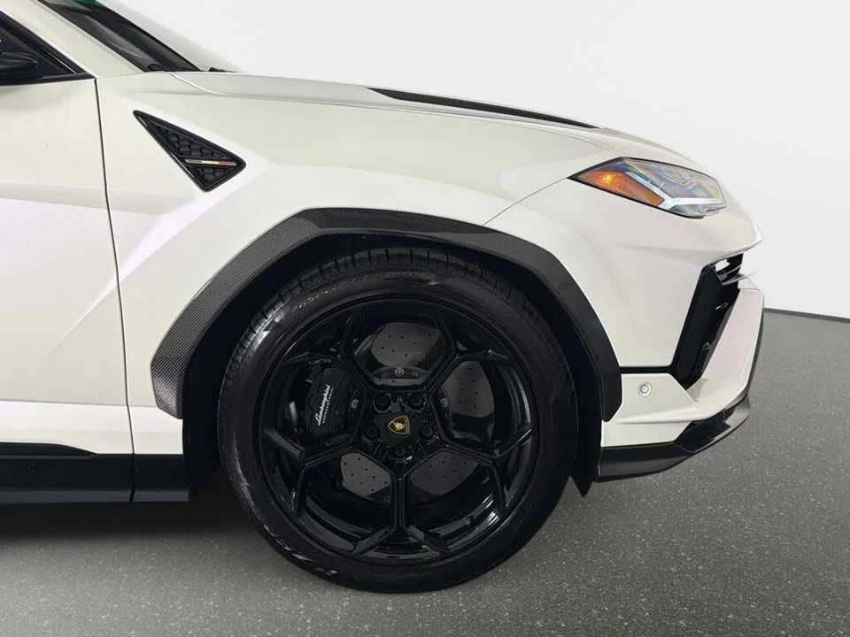 2024 Lamborghini Urus Performante - Image 22 of 31