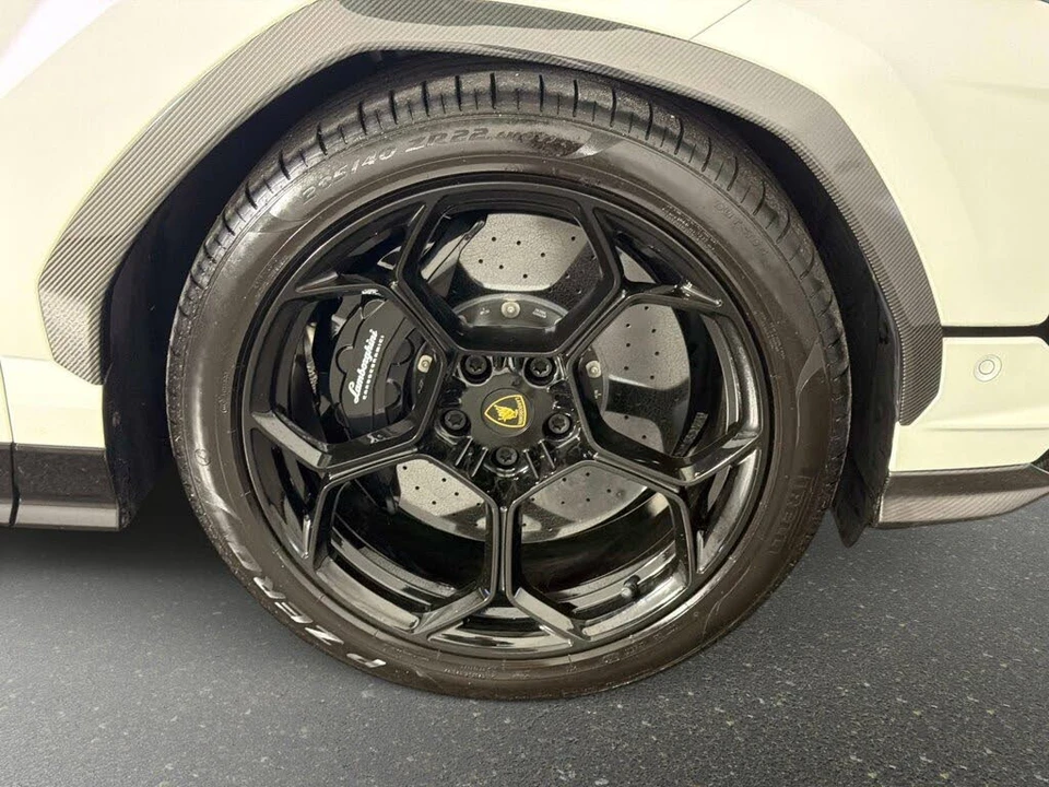 2024 Lamborghini Urus Performante - Image 21 of 31